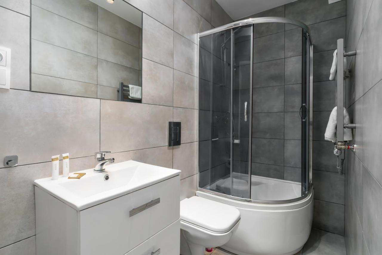 Pod Herkulesami By Renters Apartment Poznan